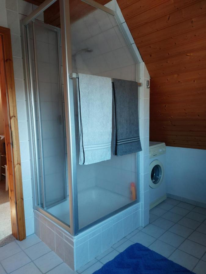 Dachgeschosswohnung Mit Burgblick In Kues แบร์นคาสเทล-คืสท์ ภายนอก รูปภาพ